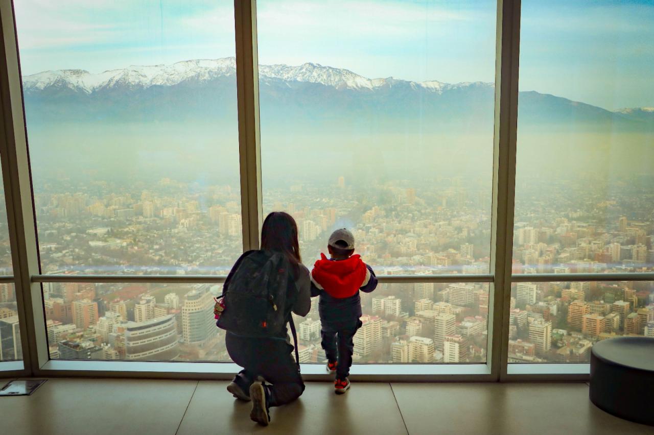 Visita Guiada Santiago. Contraste de poente a Oriente